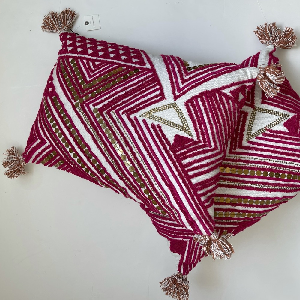 NWT 2 Anthropologie bohemian sequin pattern pillow - Picture 6 of 9